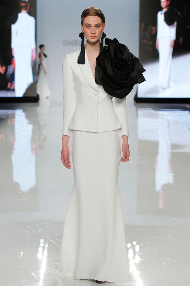 ilovebrides.pt Isabel Sanchis 2018 Barcelona Bridal Fashion Week 2017